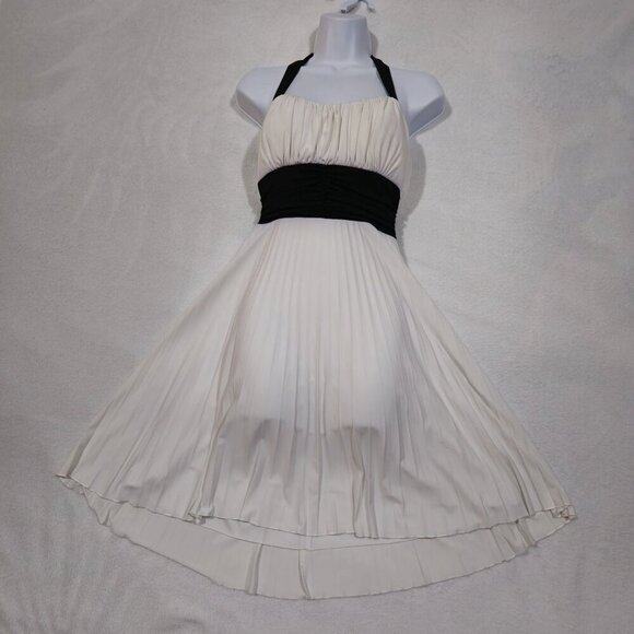 Speechless ✦ White & Black Halter Pleated Dress ✦ Formal Midi w/ Ruched Waist L - Picture 5 of 12